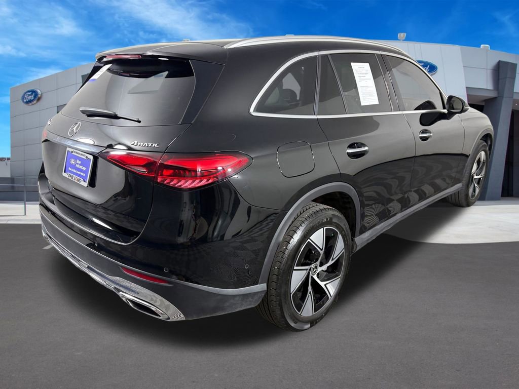 Used 2024 Mercedes-Benz GLC 300 4MATIC image 5