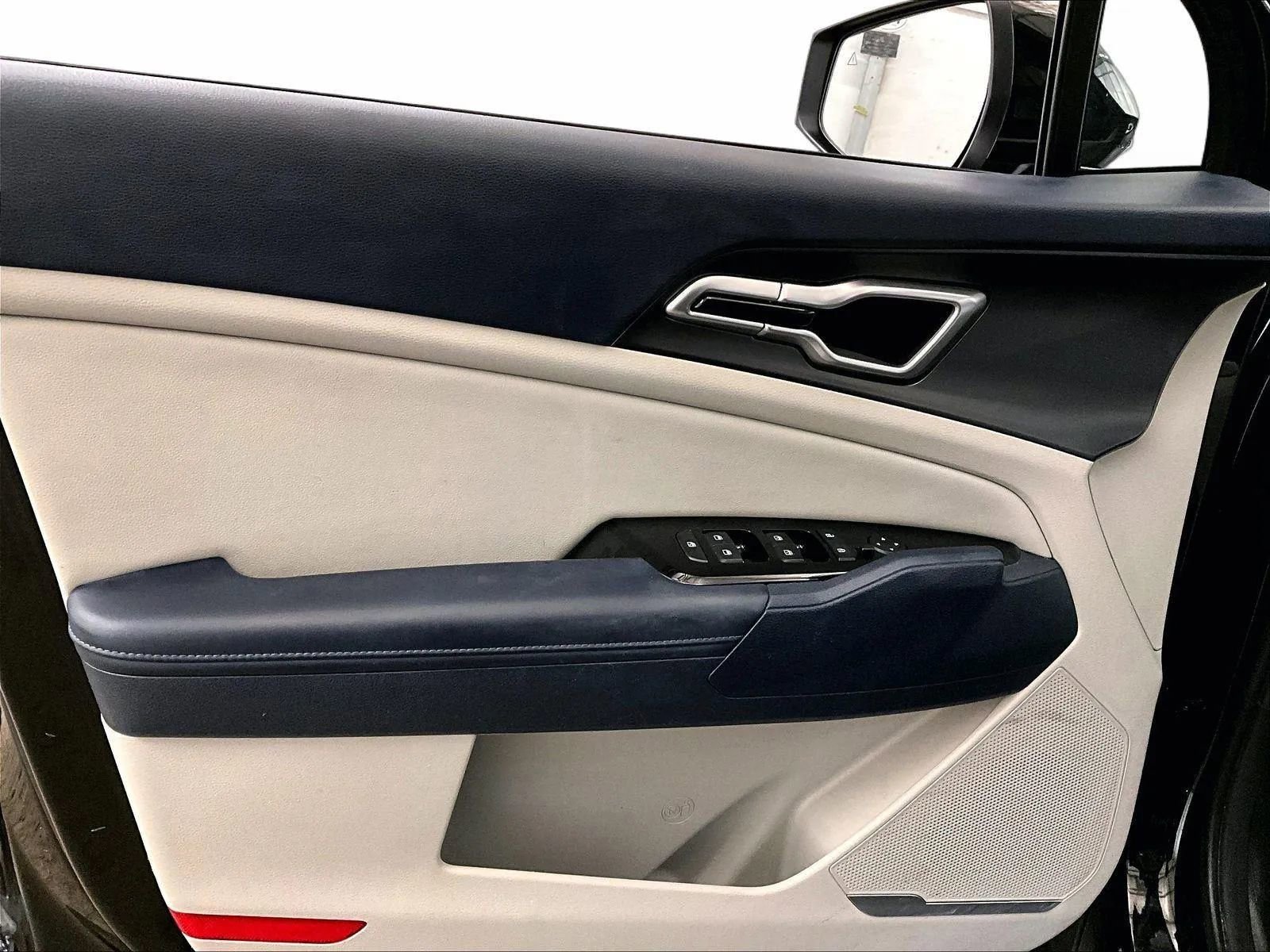 Used 2023 Kia Sportage EX w/ EX Premium Package image 22