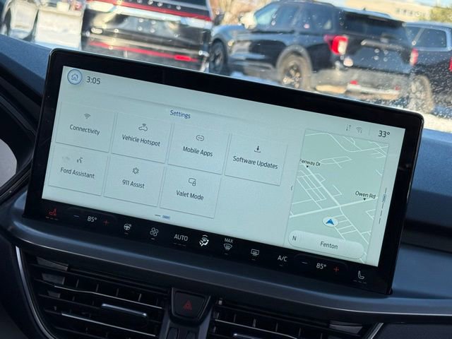 Certified 2025 Ford Escape SE image 25