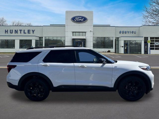 Certified 2023 Ford Explorer ST-Line w/ Class IV Trailer Tow Package AWD/4WD image 3
