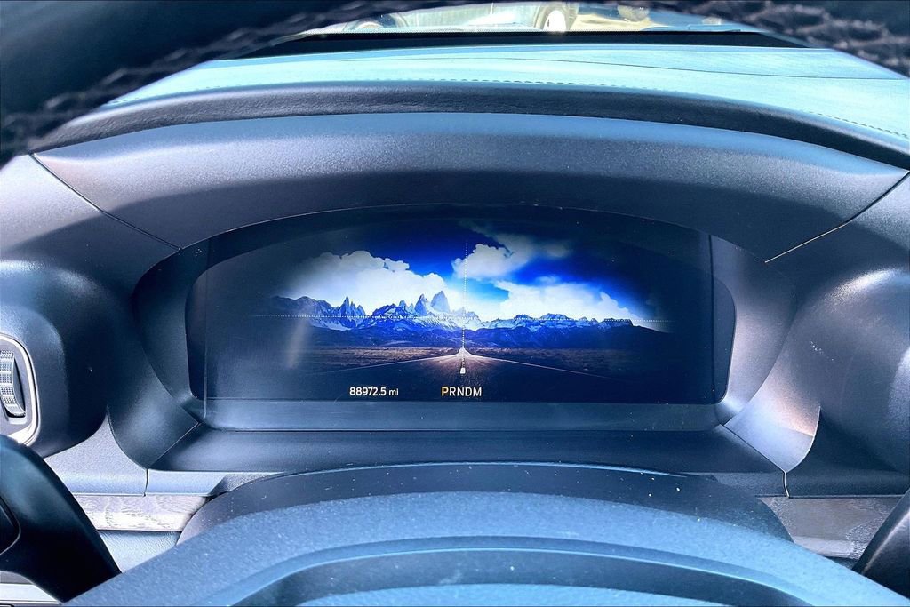 Certified 2020 Ford Explorer Platinum w/ Premium Technology Package image 18