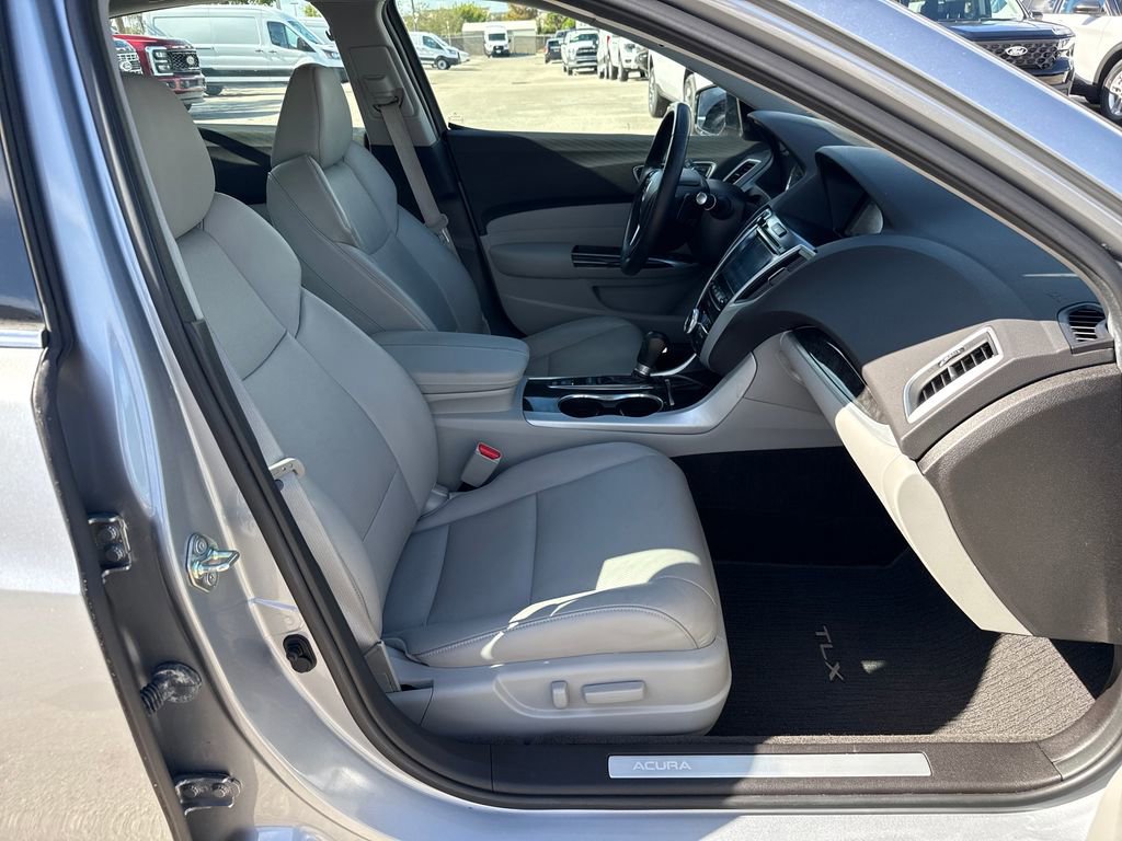 Used 2018 Acura TLX w/ Technology Package image 26