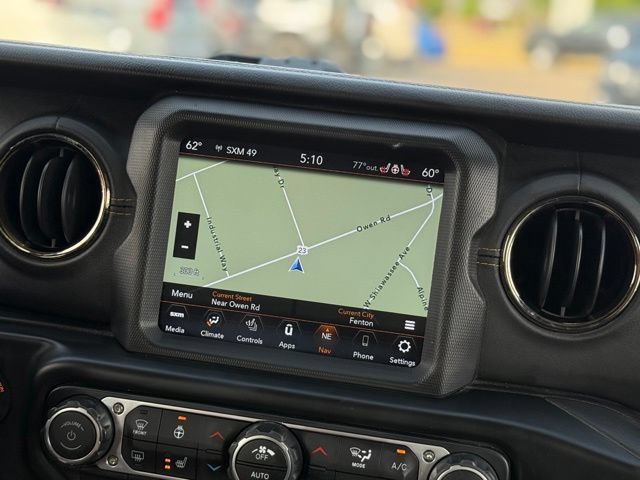 Used 2021 Jeep Wrangler Unlimited Sahara AWD/4WD image 3