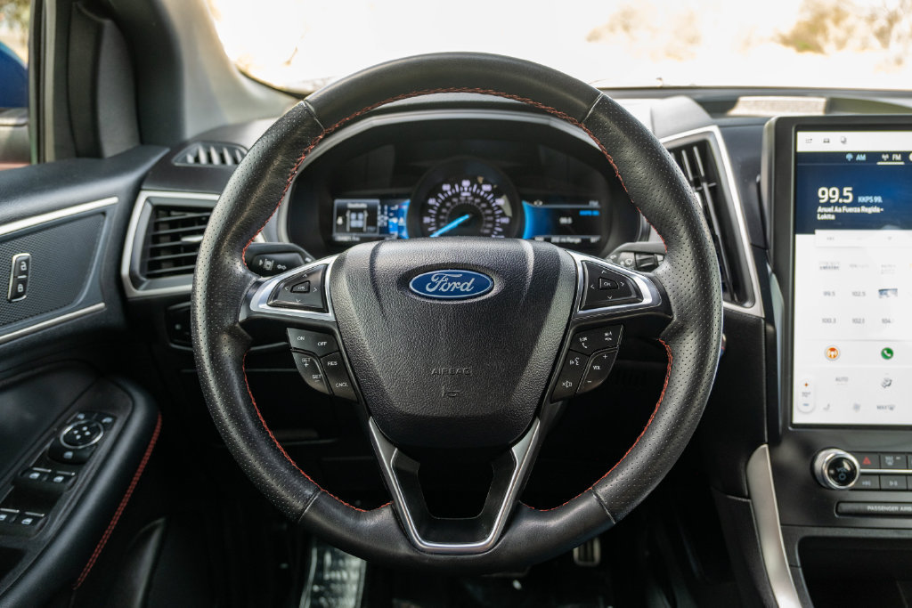 Certified 2024 Ford Edge ST-Line AWD/4WD image 22