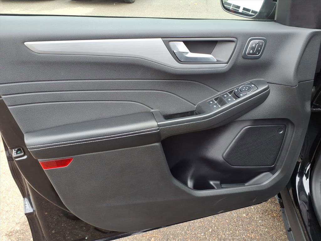 Certified 2023 Ford Escape Platinum image 13