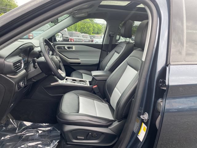 Certified 2023 Ford Explorer XLT w/ Equipment Group 202A AWD/4WD image 14