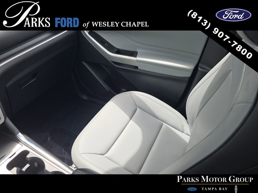 Certified 2021 Ford Explorer XLT w/ Equipment Group 202A RWD image 14