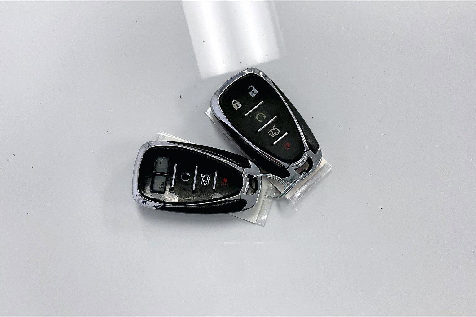 Used 2017 Chevrolet Malibu LT image 9