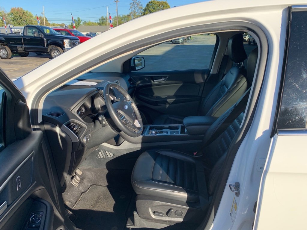 Certified 2022 Ford Edge SEL image 4