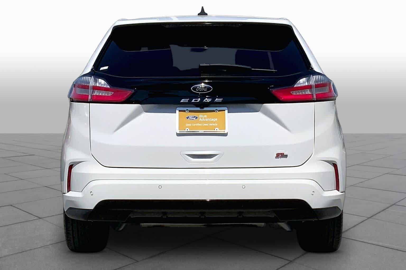 Certified 2024 Ford Edge ST-Line AWD/4WD image 5