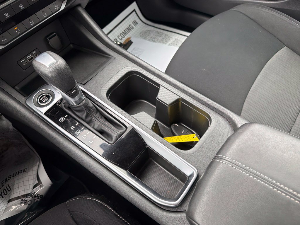 Used 2022 Nissan Sentra SV FWD image 19