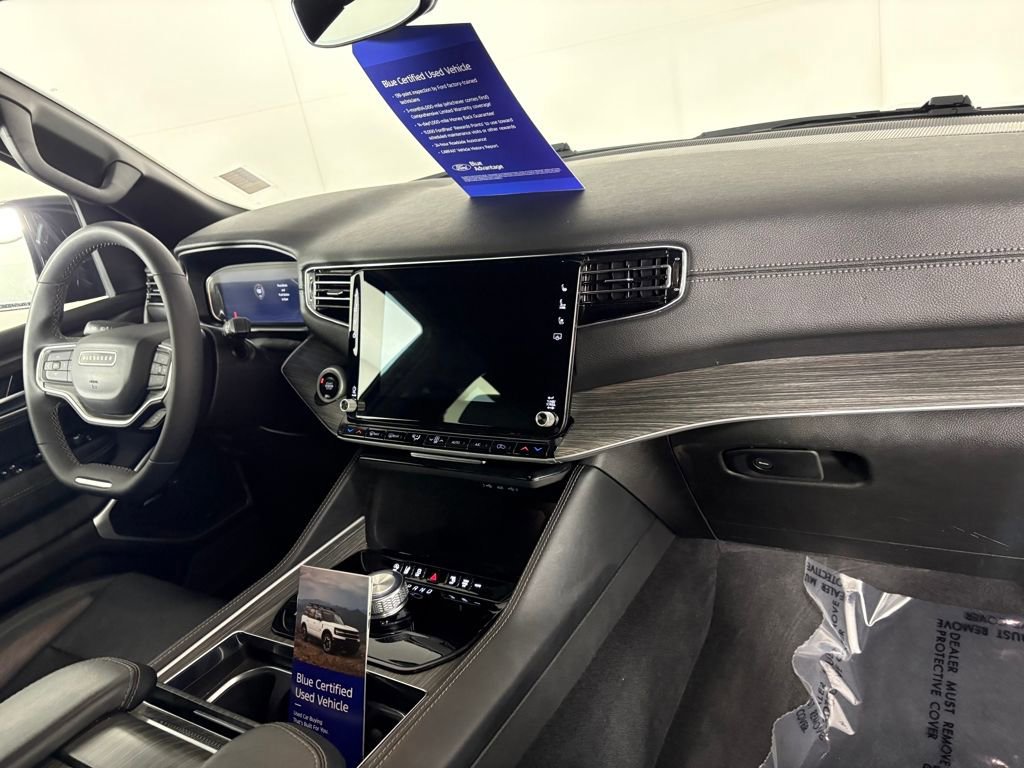 Used 2024 Jeep Wagoneer L Series II w/ Flexible Seating Group image 42