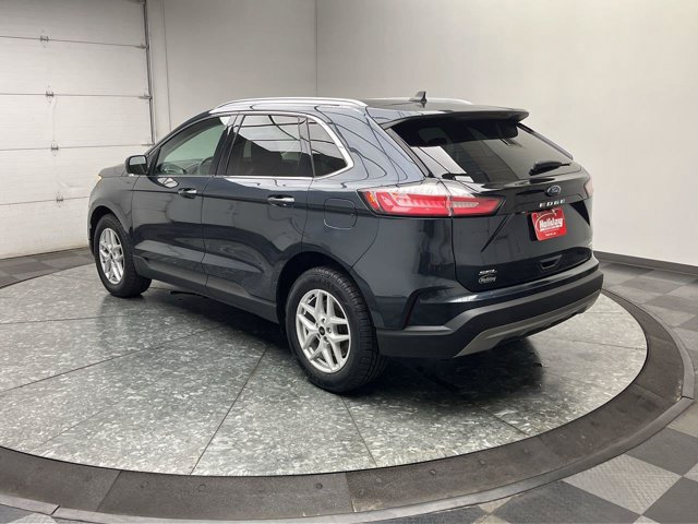 Certified 2023 Ford Edge SEL w/ Convenience Package AWD/4WD image 2