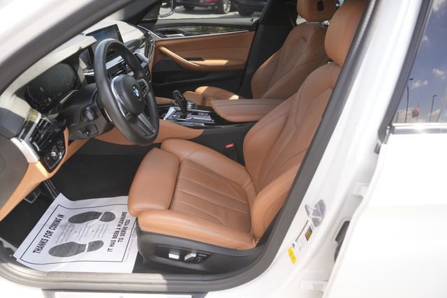 Used 2020 BMW 540i w/ M Sport Package image 9