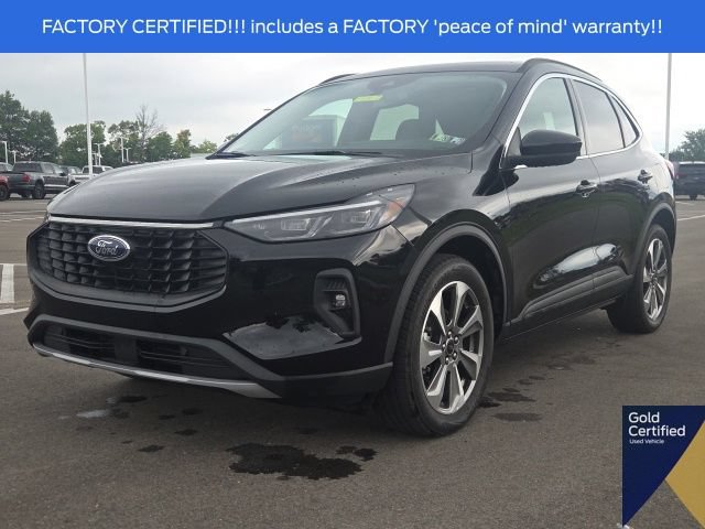 Certified 2025 Ford Escape Platinum AWD/4WD image 2
