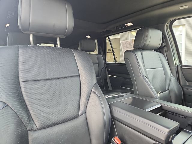 Used 2024 Toyota Sequoia Platinum AWD/4WD image 34