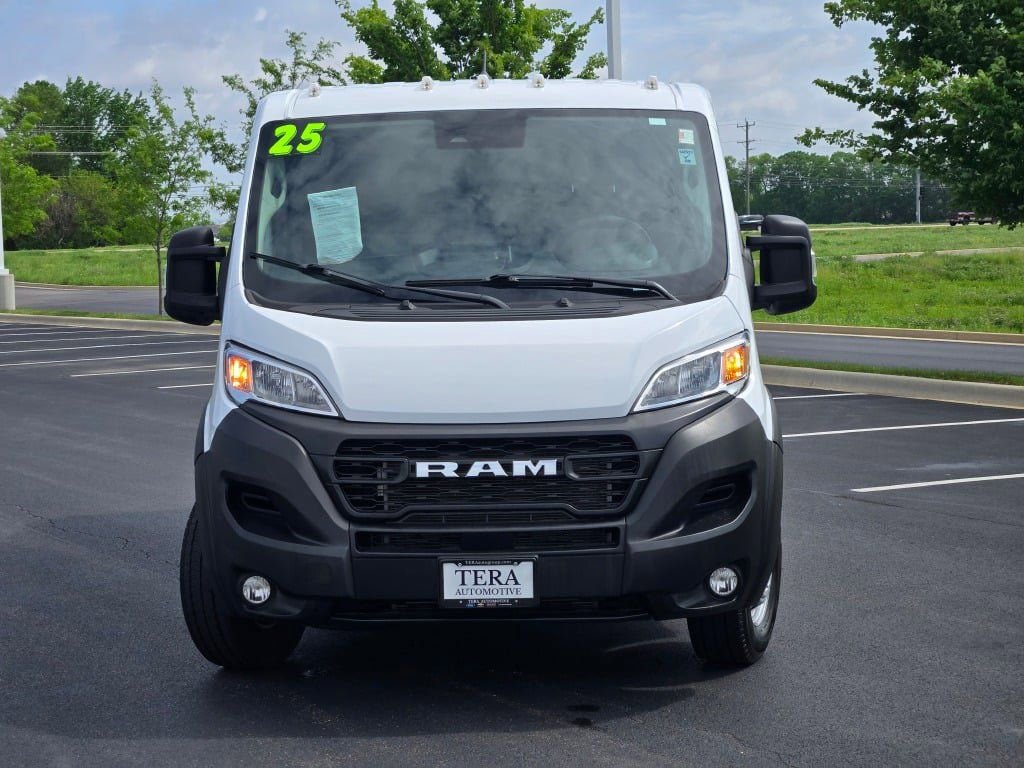 Used 2025 RAM ProMaster 2500 w/ Convenience Group FWD image 2