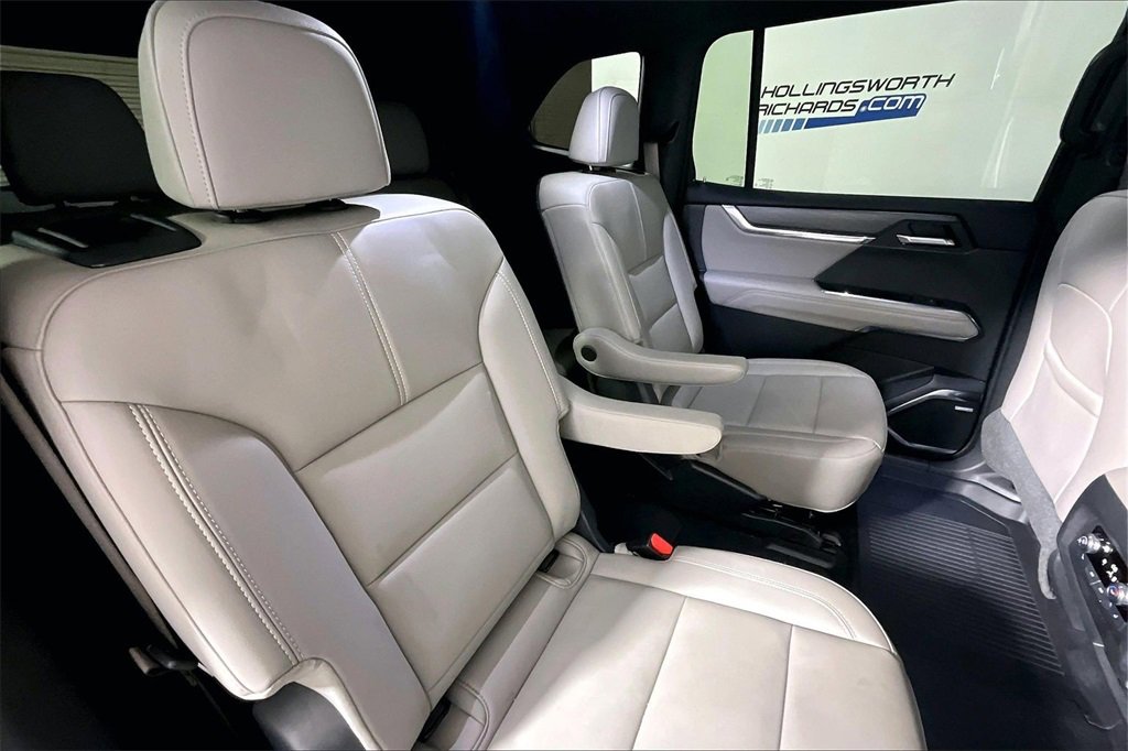 Used 2024 GMC Acadia Elevation w/ Luxury Package image 22