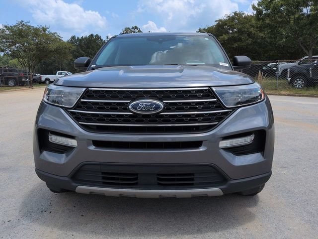 Certified 2021 Ford Explorer XLT w/ Equipment Group 202A RWD image 9