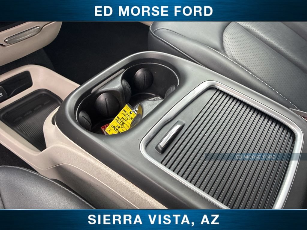 Used 2024 Chrysler Pacifica Touring-L FWD image 42