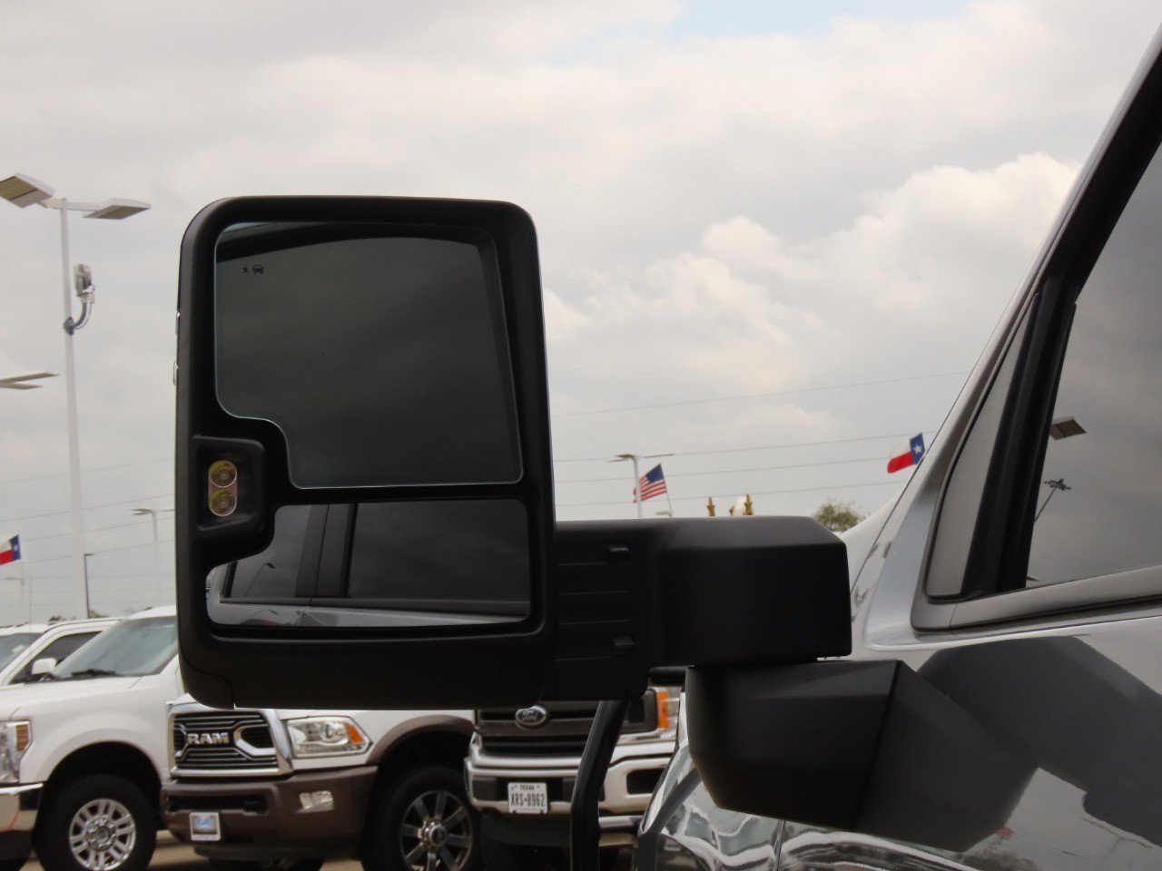 Used 2024 Chevrolet Silverado 2500 Custom w/ Custom Value Package image 16