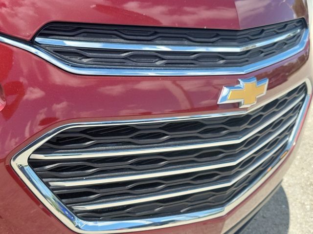 Used 2017 Chevrolet Equinox Premier w/ Enhanced Convenience Package FWD image 14