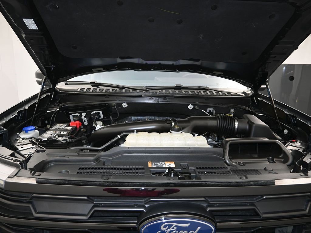 Certified 2025 Ford Expedition Active image 44