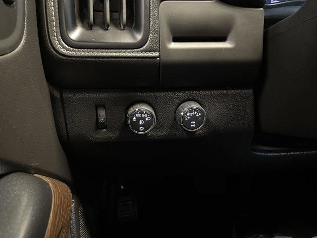 Used 2018 GMC Canyon Denali image 16