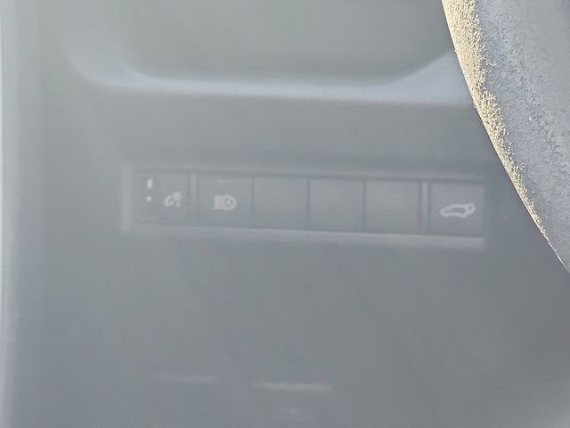 Used 2020 Toyota RAV4 XLE w/ Convenience Package AWD/4WD image 12
