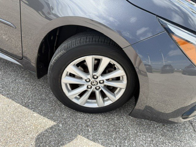 Used 2023 Toyota Corolla SE w/ SE Premium Package FWD image 37