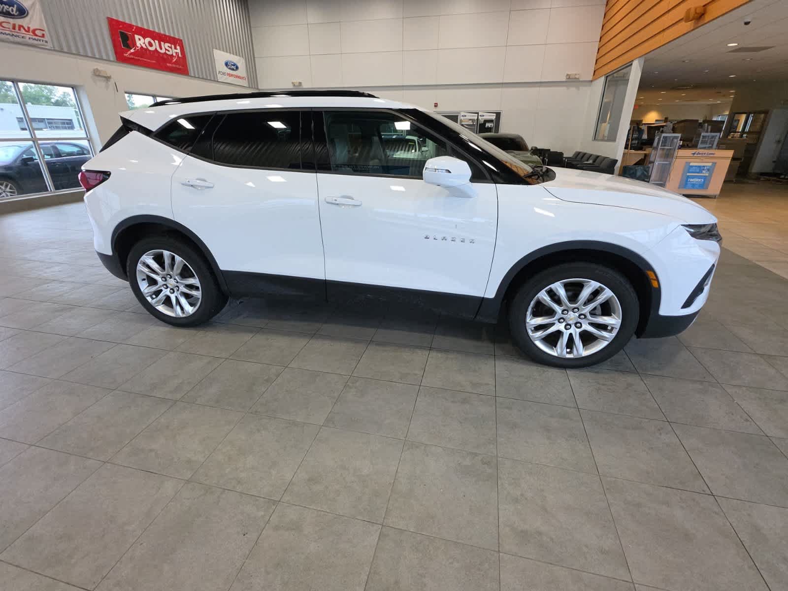 Used 2019 Chevrolet Blazer LT w/ Sun and Wheels Package FWD image 5