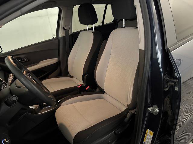 Used 2019 Chevrolet Trax LS w/ Tint and Cruise Package FWD image 17