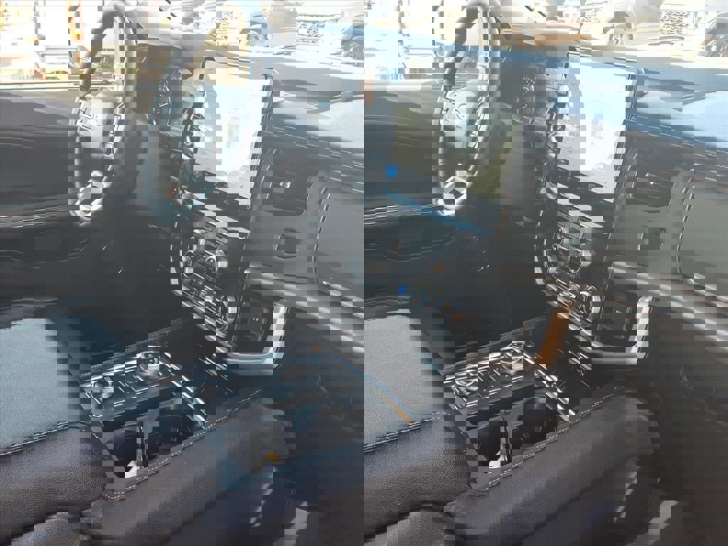 Certified 2024 Ford Expedition Max XLT image 10