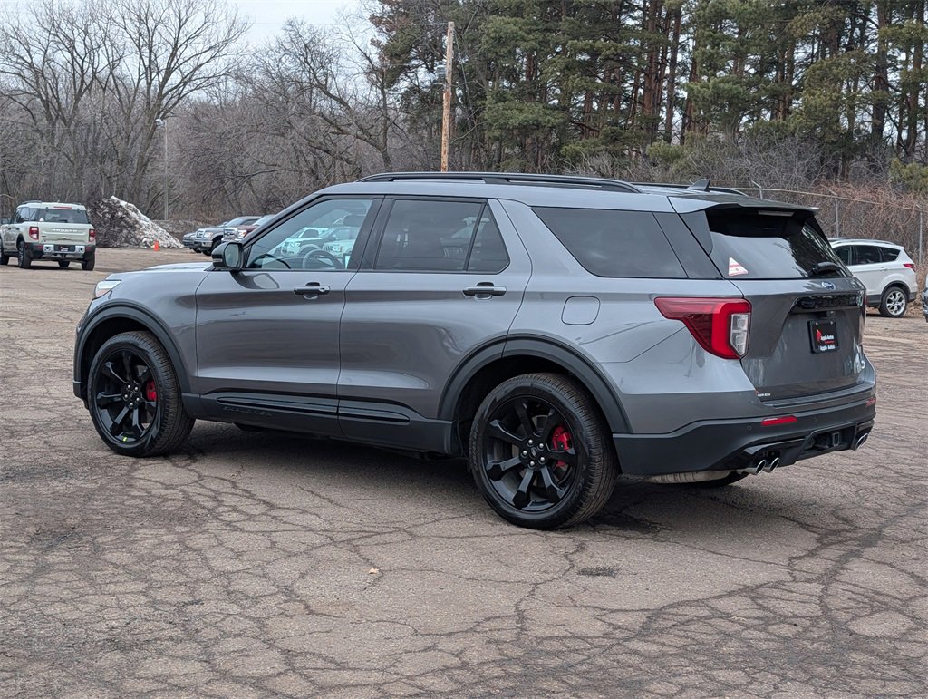 Certified 2024 Ford Explorer ST w/ Equipment Group 401A image 4