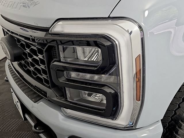 Certified 2025 Ford F250 Lariat w/ Lariat Ultimate Package AWD/4WD image 10