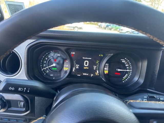 Used 2024 Jeep Wrangler Unlimited w/ Convenience Group AWD/4WD image 29