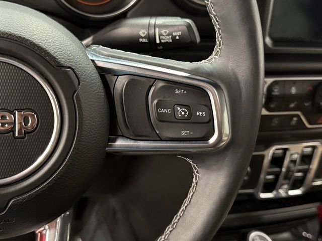 Used 2018 Jeep Wrangler Unlimited Sahara image 18