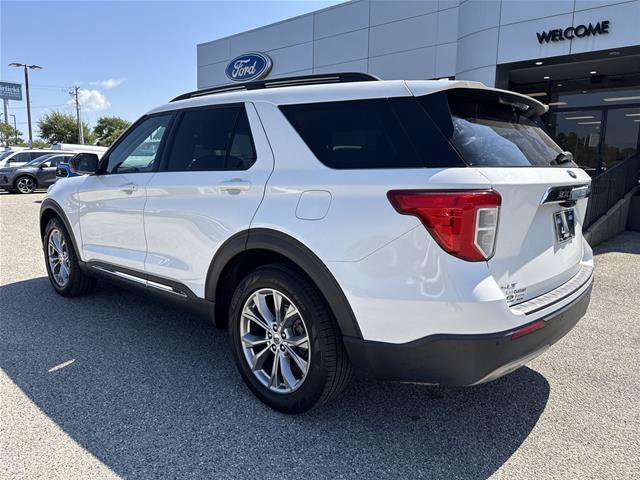 Certified 2023 Ford Explorer XLT w/ Equipment Group 202A RWD image 12