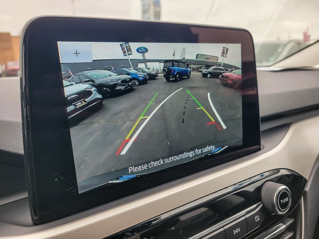 Certified 2022 Ford Escape SE w/ SE Sport Appearance Package image 16