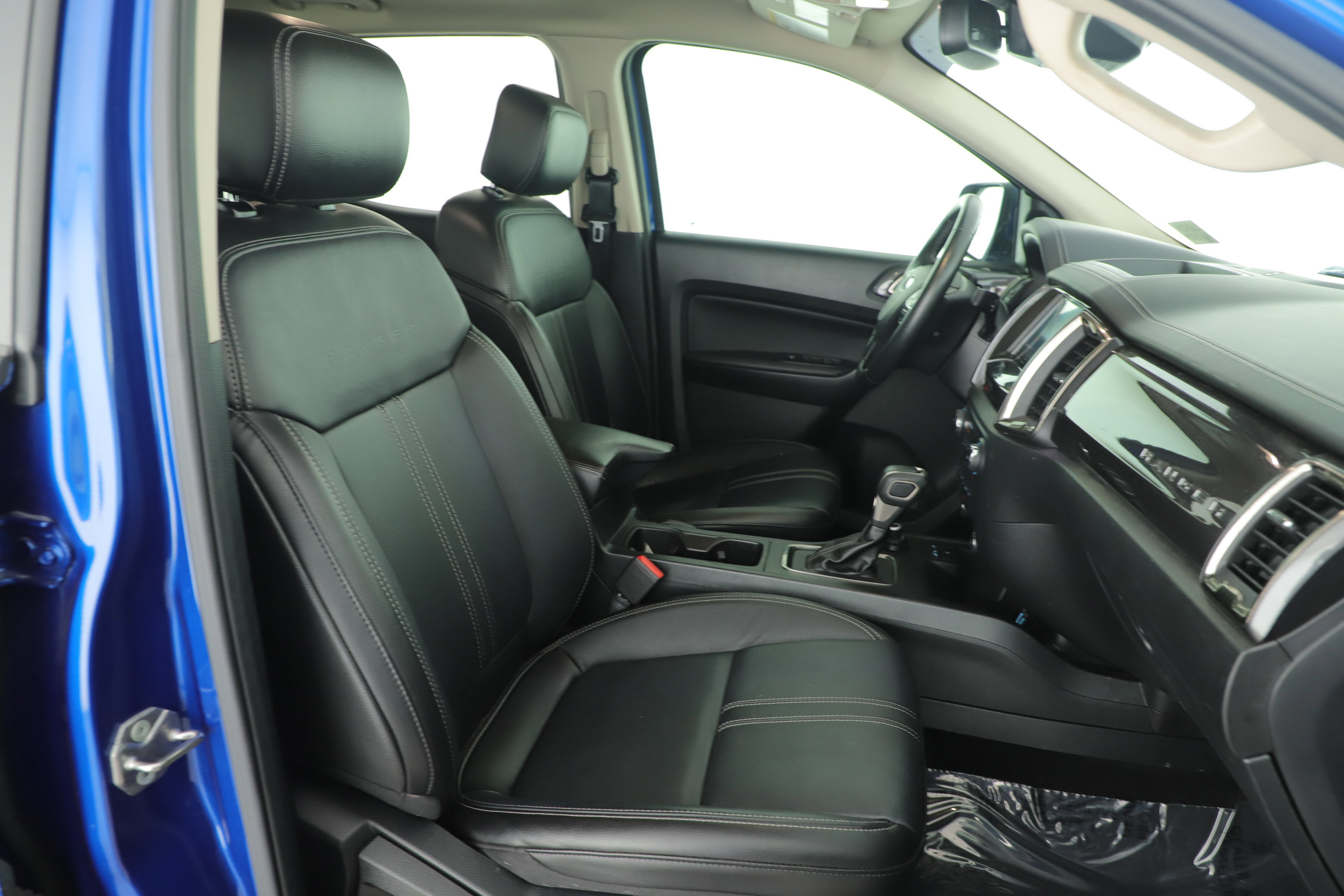 Certified 2019 Ford Ranger Lariat w/ Equipment Group 501A Mid image 12