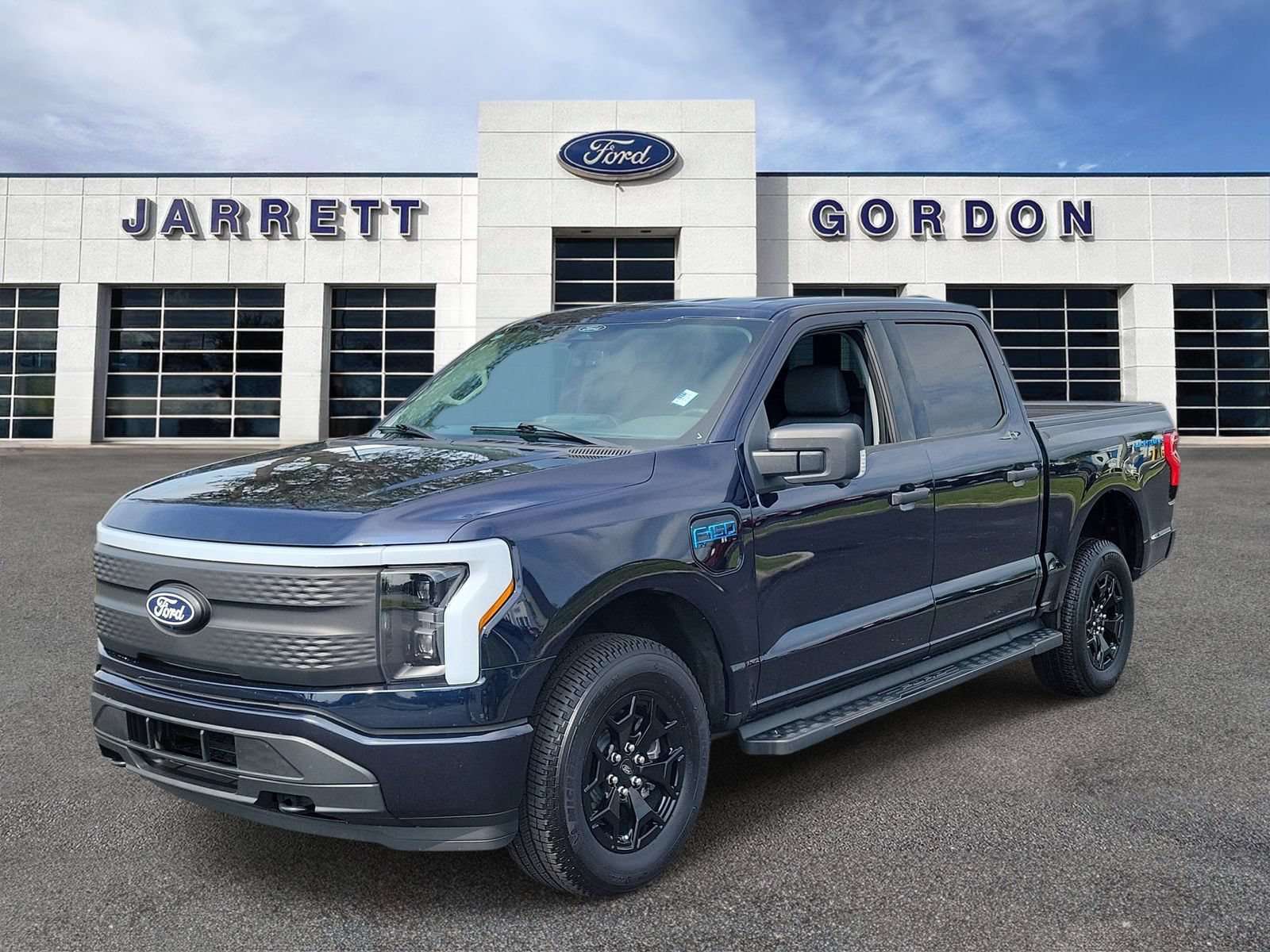 Certified 2025 Ford F150 Lightning XLT AWD/4WD image 2