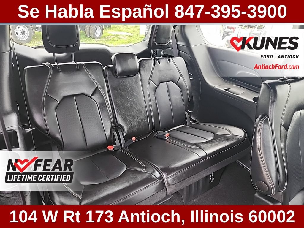Used 2025 Chrysler Pacifica Select FWD image 50