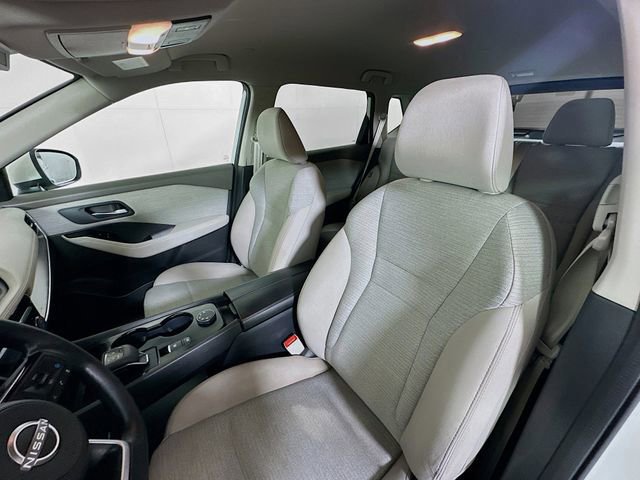 Used 2022 Nissan Rogue SV image 18