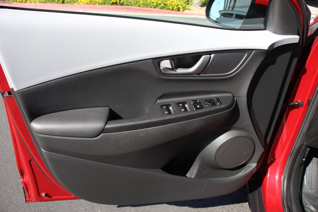 Used 2021 Hyundai Kona Ultimate w/ Cargo Package AWD/4WD image 22
