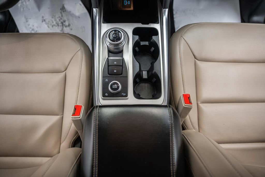 Certified 2021 Ford Explorer XLT w/ Equipment Group 202A image 28