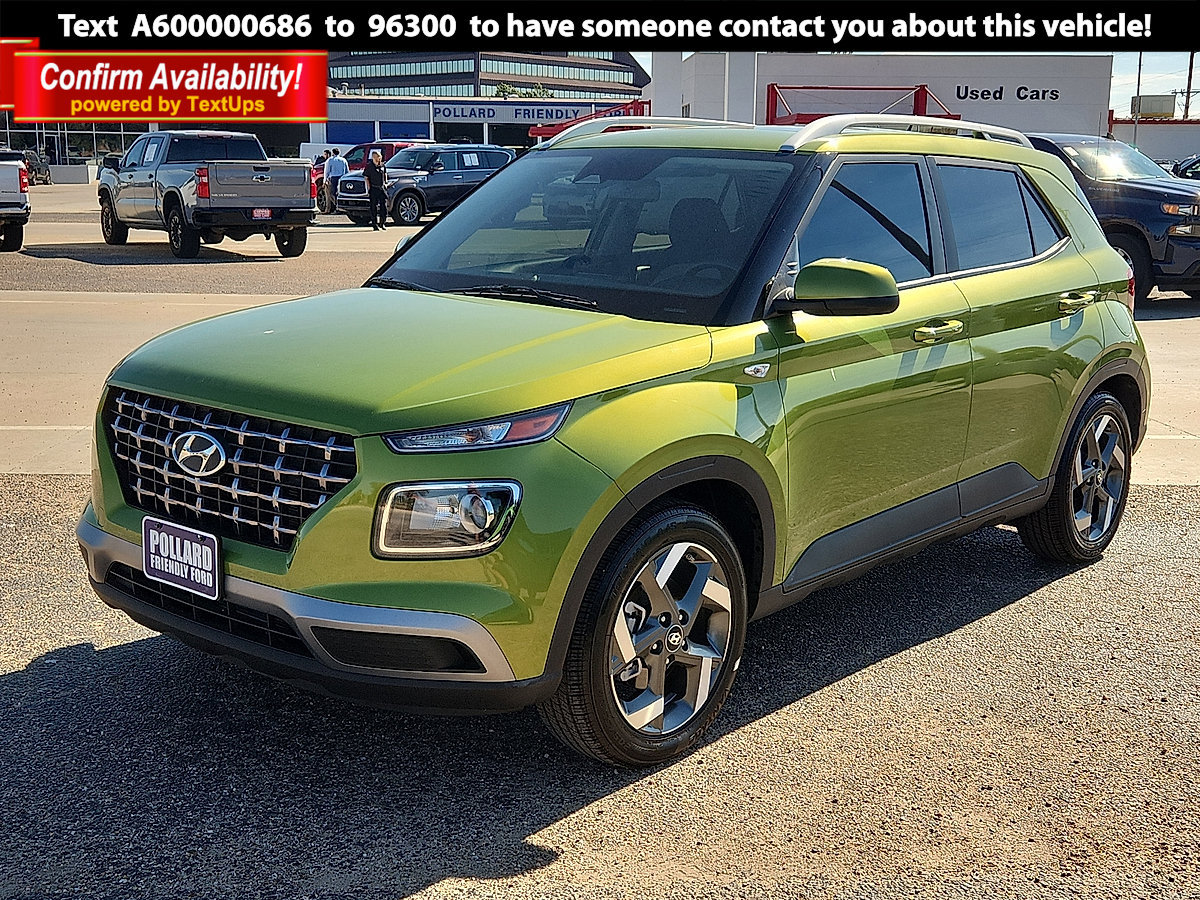 Used 2023 Hyundai Venue SEL FWD image 1