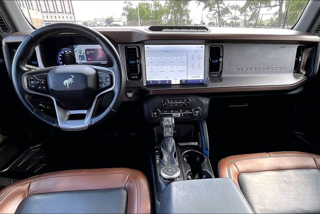 Certified 2023 Ford Bronco Outer Banks w/ Sasquatch Package AWD/4WD image 14
