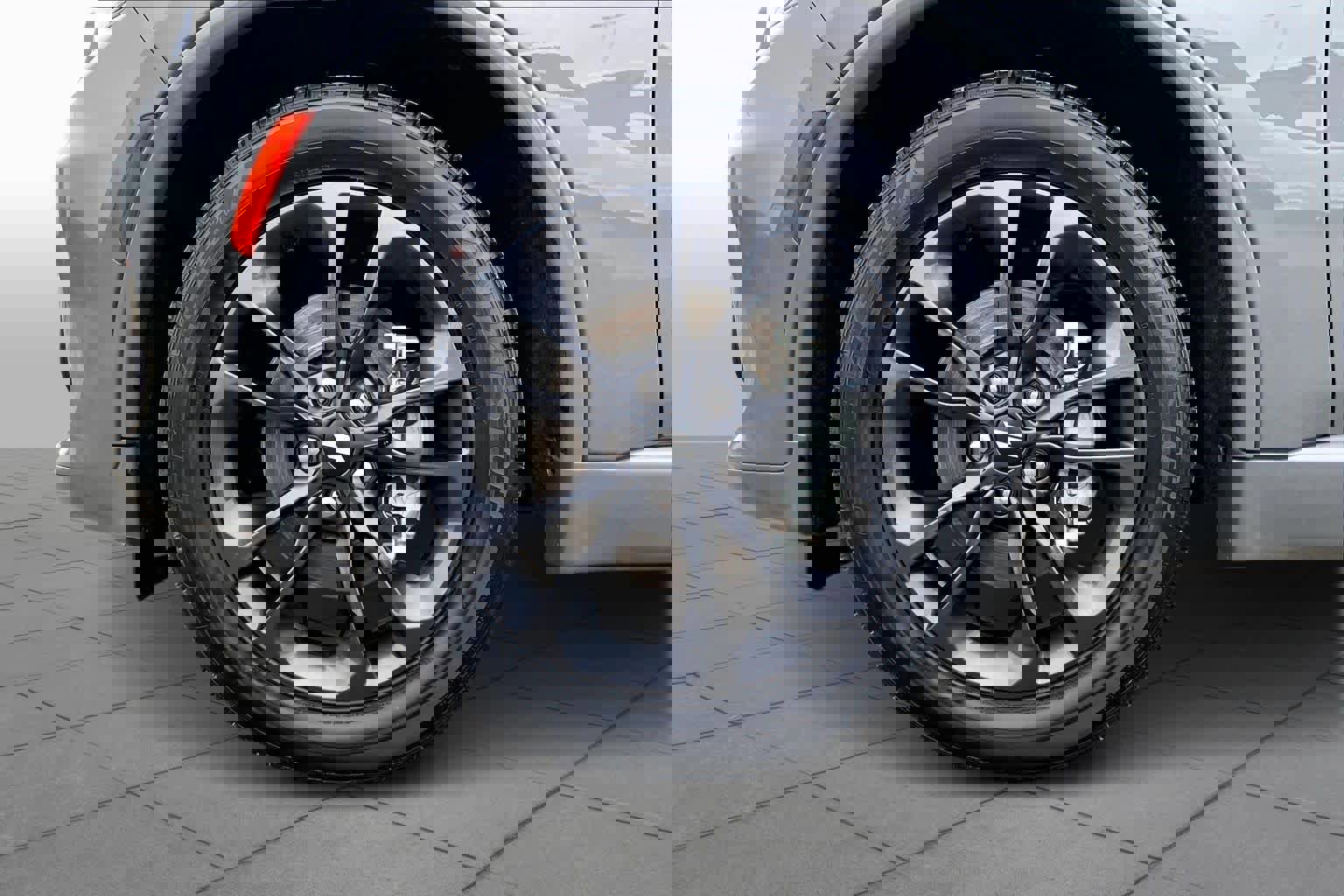 Used 2025 Dodge Durango GT w/ Blacktop Package image 12