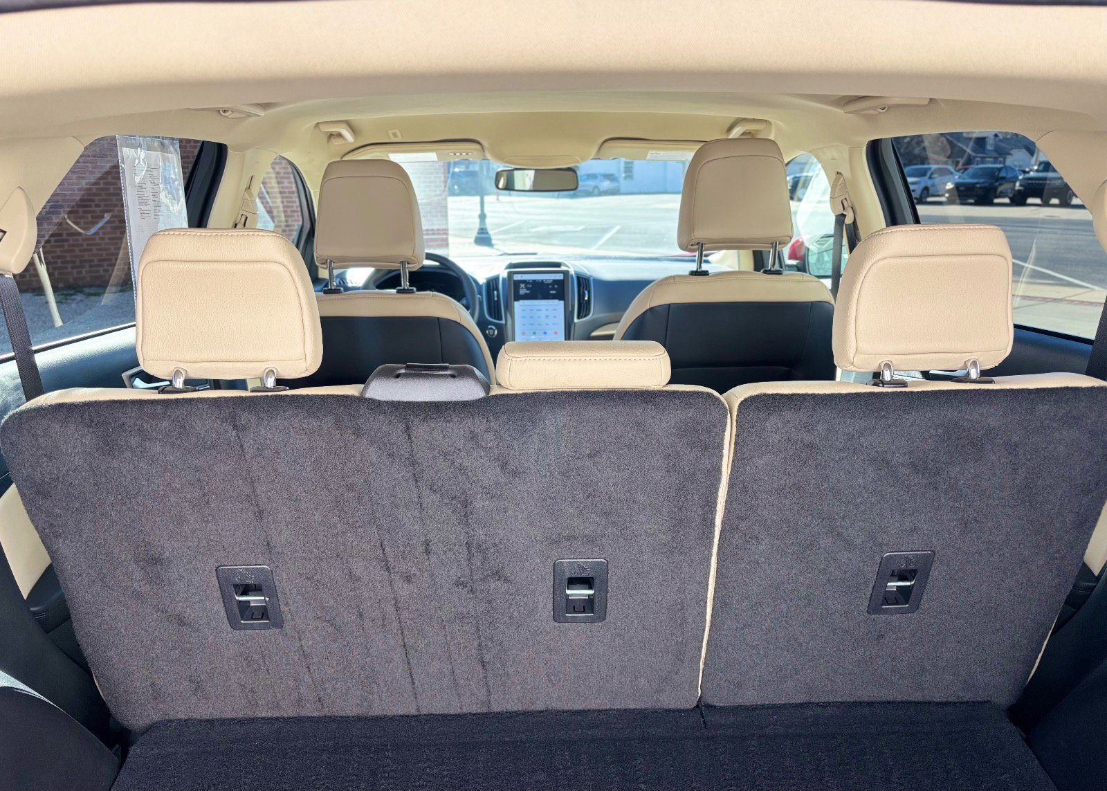 Certified 2024 Ford Edge SEL w/ Convenience Package image 11