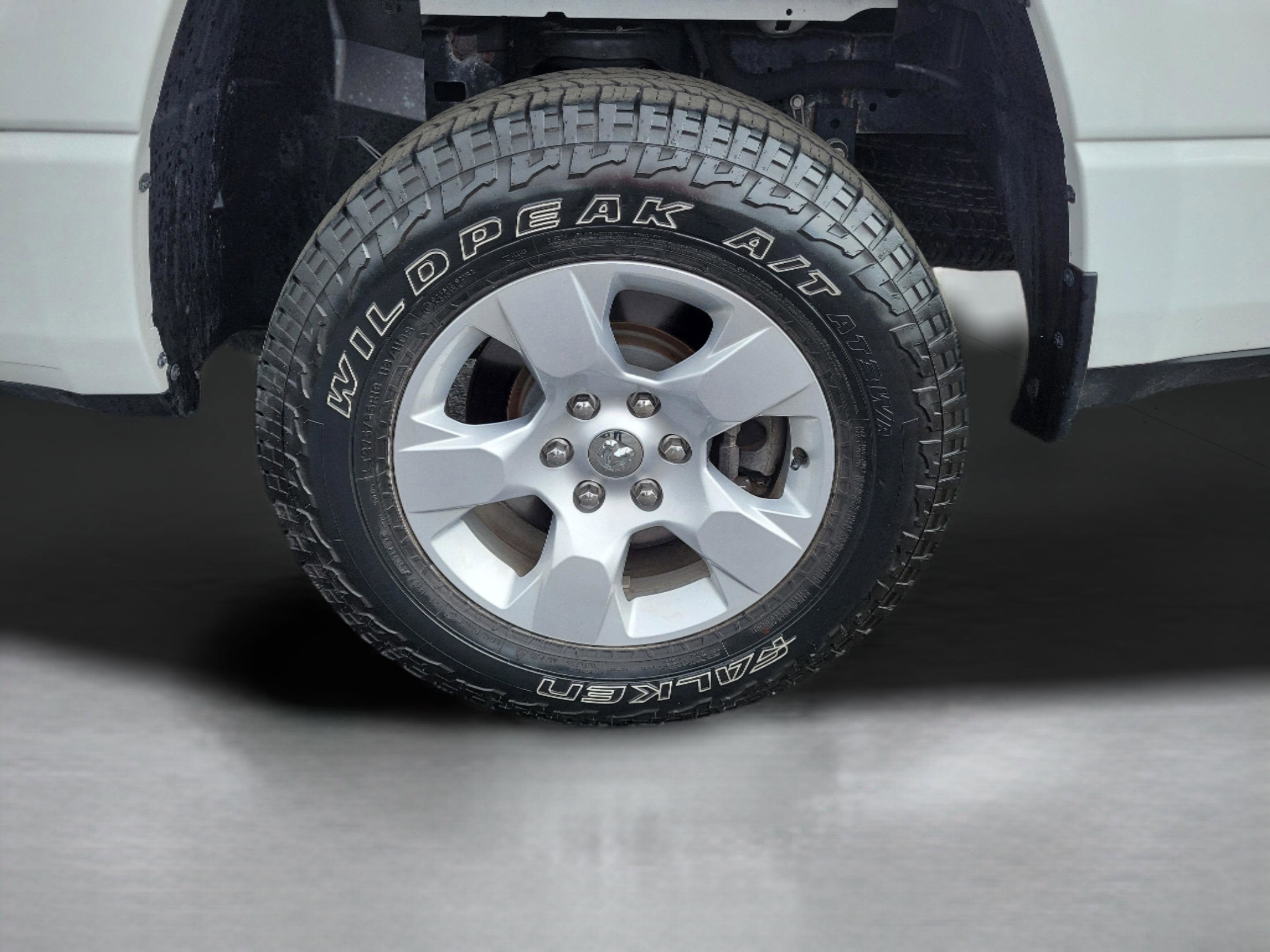 Used 2023 RAM 1500 Big Horn AWD/4WD image 30